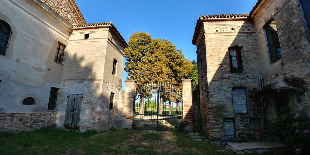 Lo Scrigno Di Lara Villa Ceresara Exteriör bild